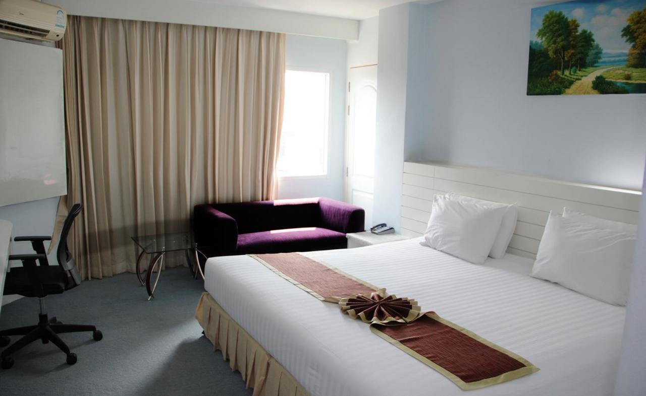 V Verve Service Apartment Hotel Chachoengsao Eksteriør billede