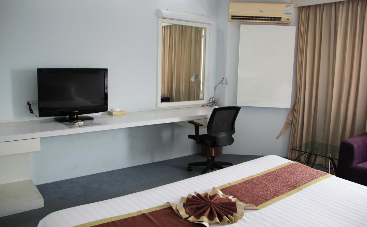 V Verve Service Apartment Hotel Chachoengsao Eksteriør billede