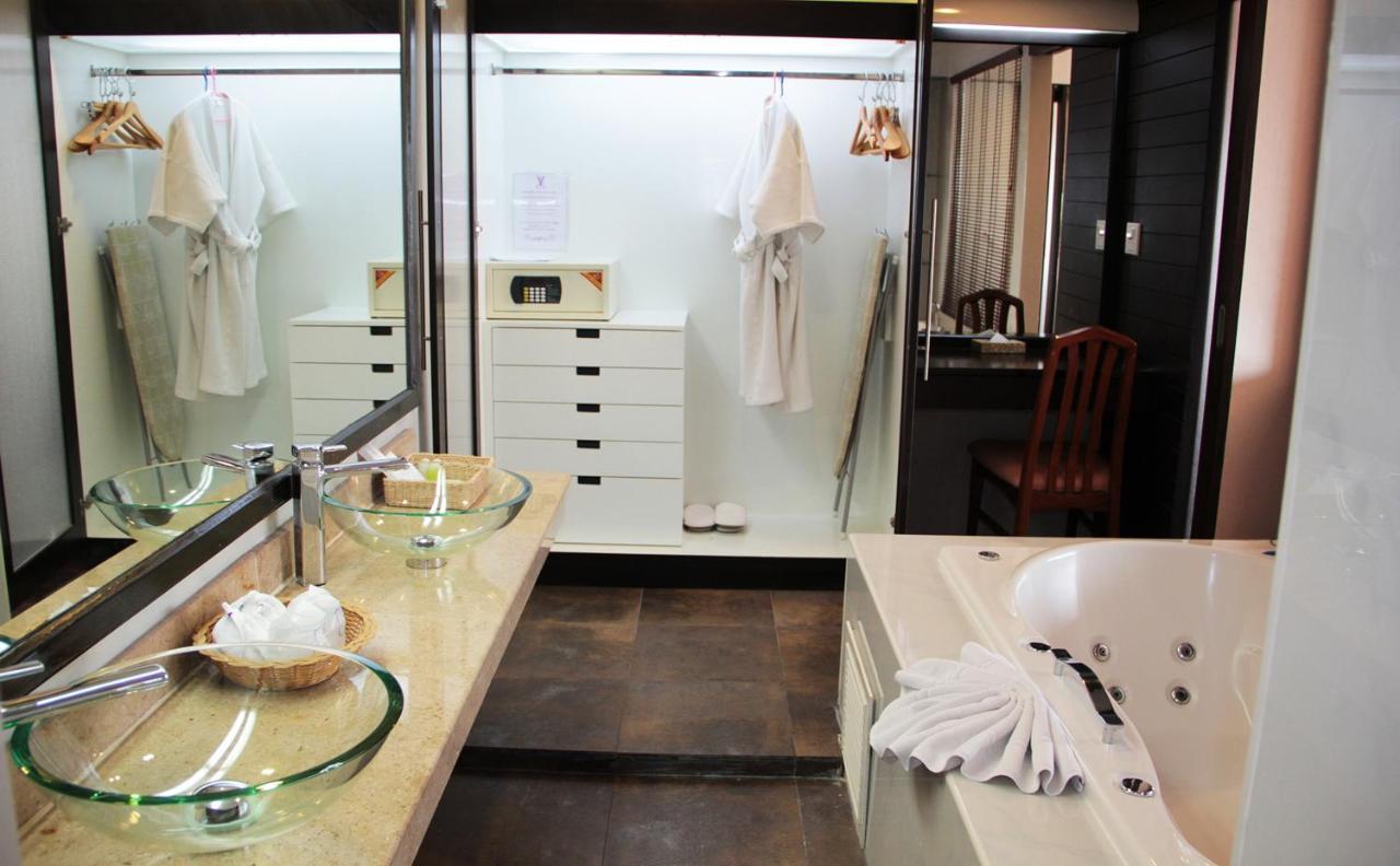 V Verve Service Apartment Hotel Chachoengsao Eksteriør billede