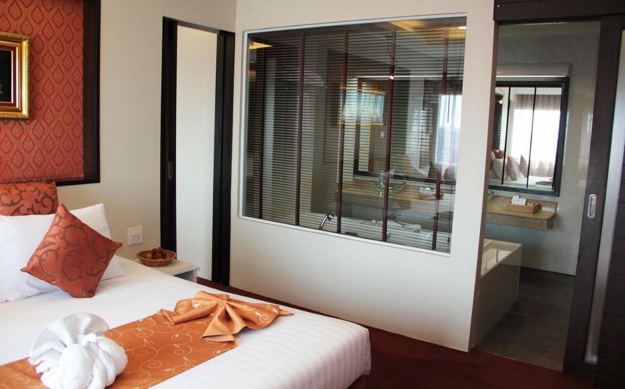 V Verve Service Apartment Hotel Chachoengsao Eksteriør billede