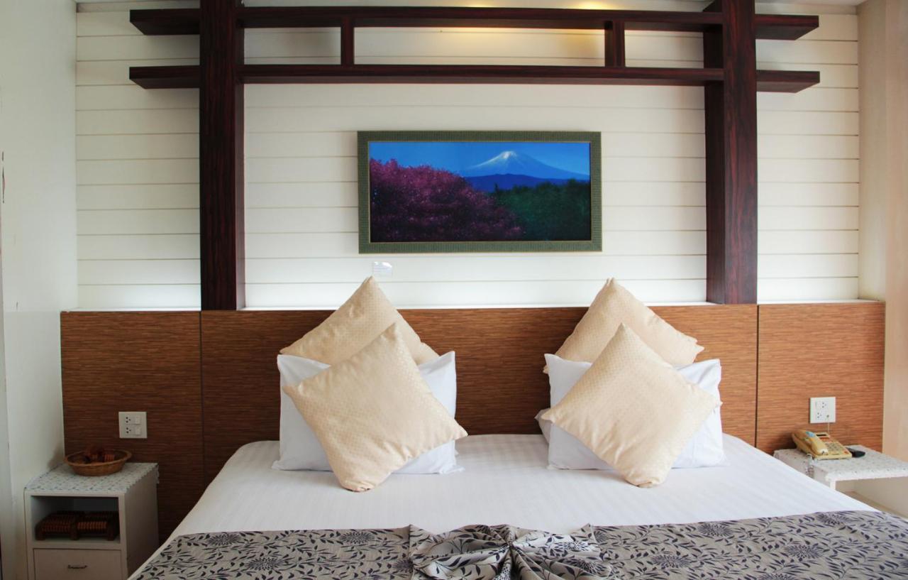 V Verve Service Apartment Hotel Chachoengsao Eksteriør billede